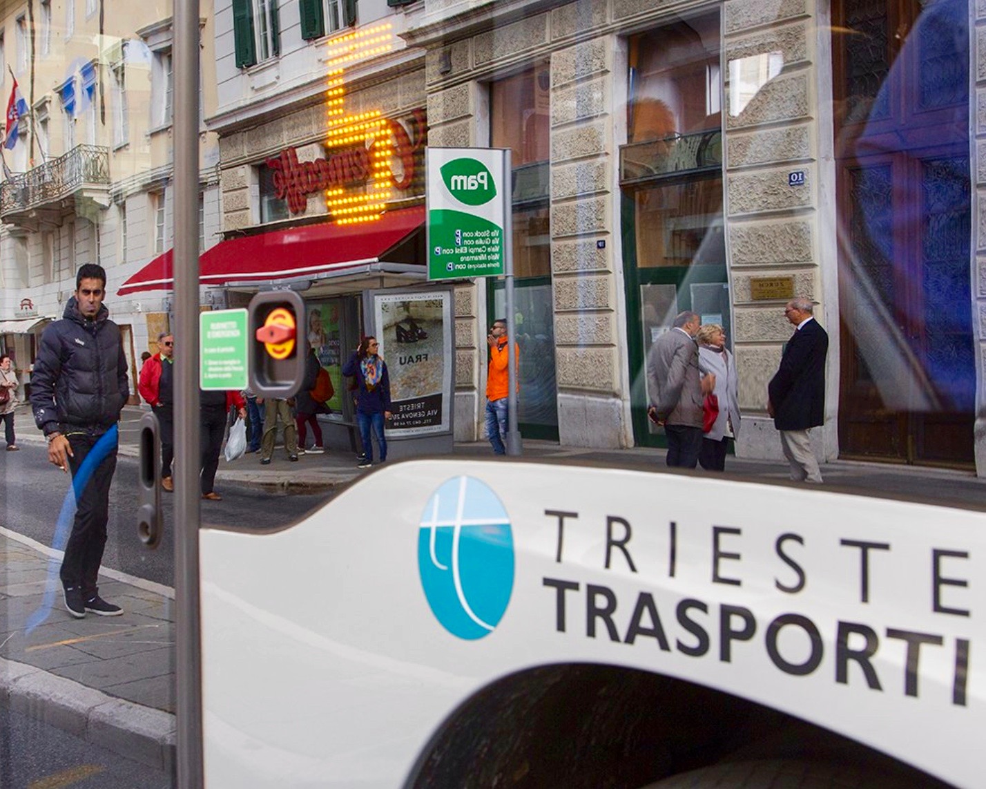 Al Via Progetto Sperimentale Del Bus A Chiamata Di Trieste