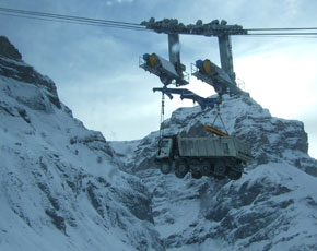 Astra-Allison: camion volanti sulle Alpi svizzere