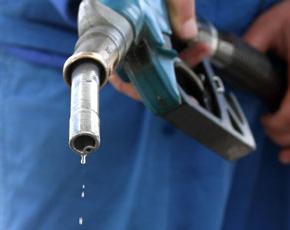Caro-carburanti rischia di causare il fermo di migliaia di veicoli: Cna Fita chiede riduzione delle imposte