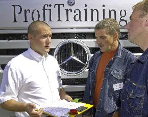 Mercedes-Benz, 40 anni di lezioni di guida