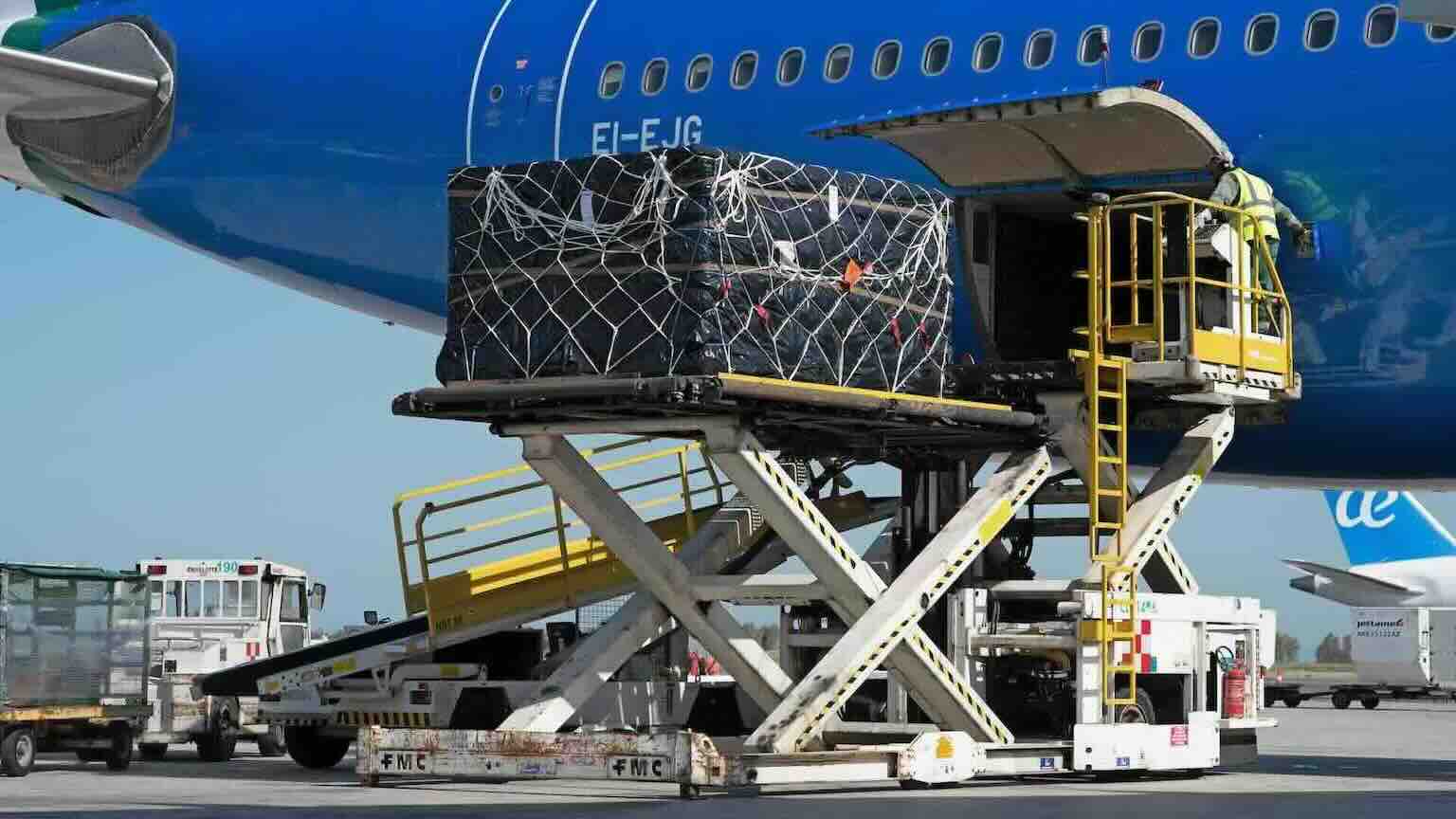 ITA Airways apre la vendita online per il trasporto cargo aereo