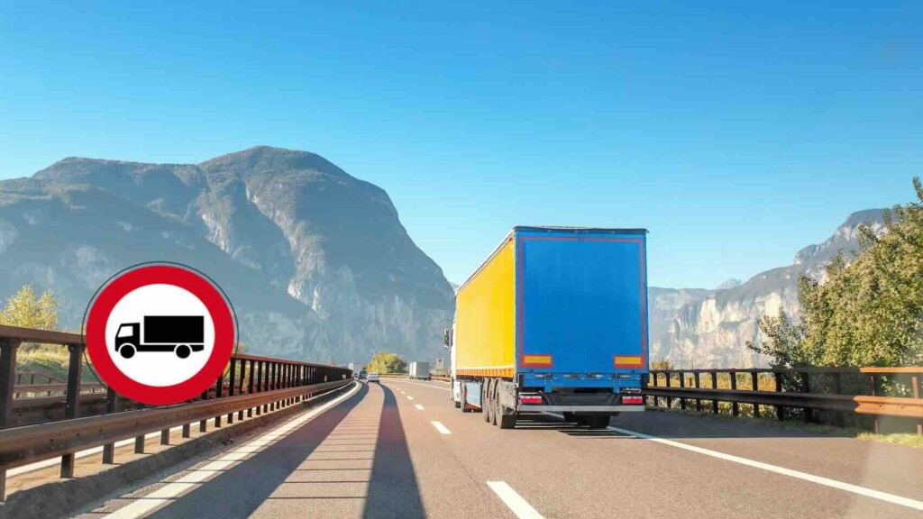 Camion calendario divieti circolazione mezzi pesanti Europa