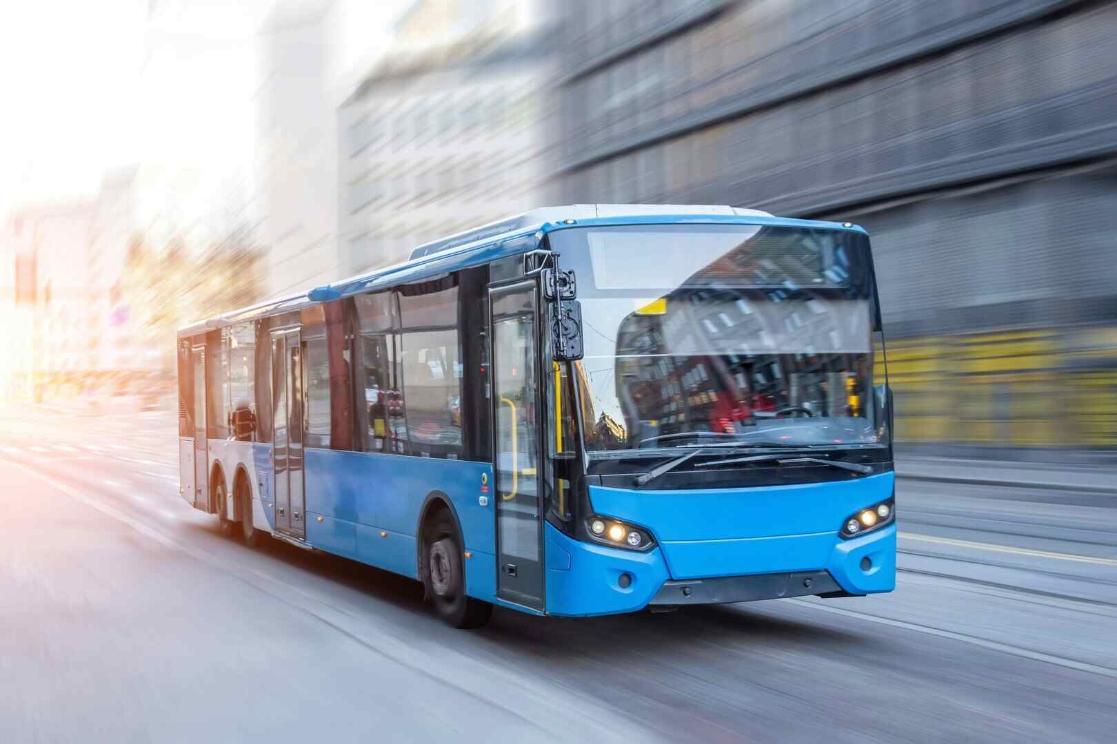 Lazio: solo lo 0,8% degli autobus in circolazione è elettrico