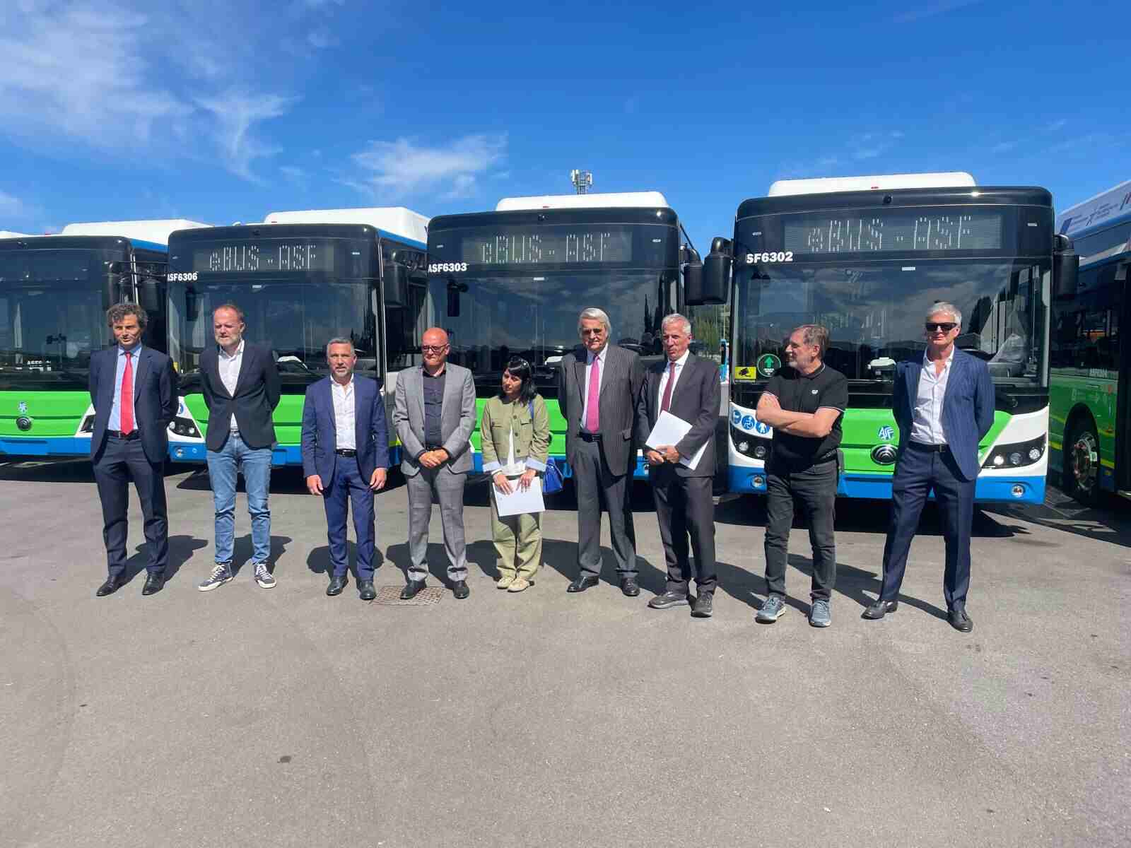 TPL: consegnati 23 nuovi autobus elettrici a Como