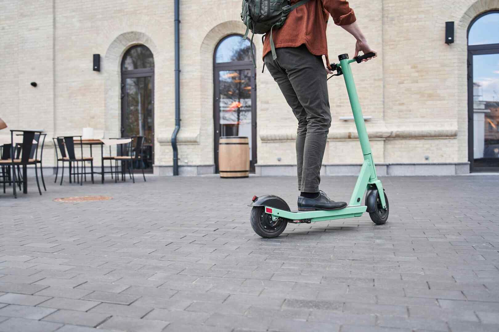 Micromobilità urbana: in Italia aumentano del 40% le corse ad emissioni zero