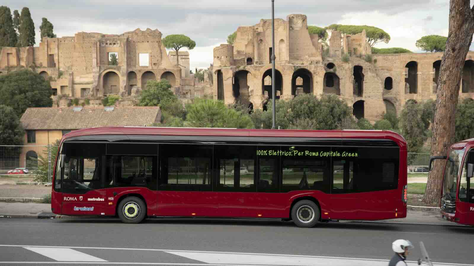 autobus mezzi Roma Daimler Buses Italia Autoservizi Troiani Mercedes Benz eCitaro