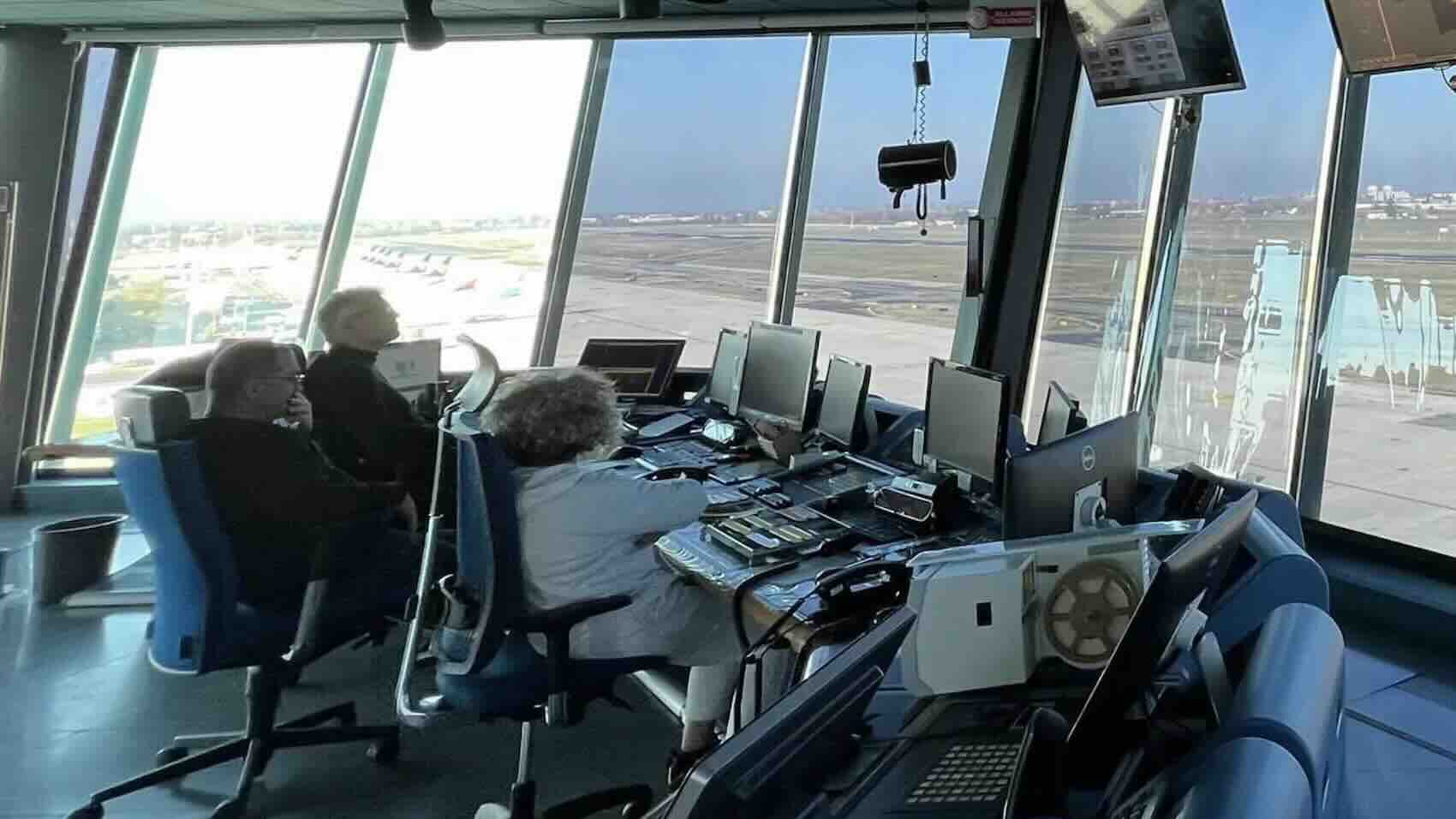 Voli cancellati e in ritardo negli aeroporti del nord Italia per un guasto al radar