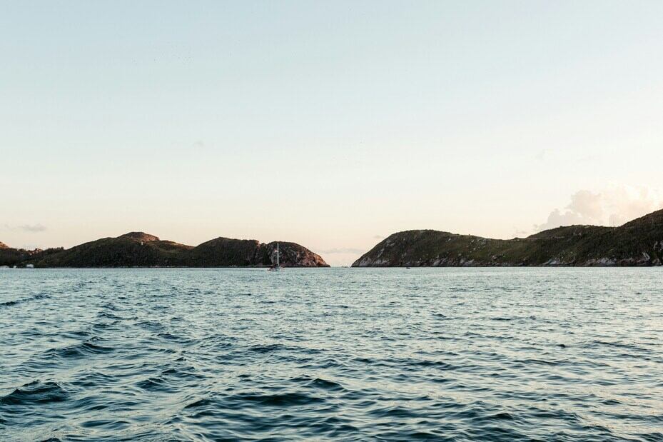 Isola d’Elba: Moby dimezza i traghetti, collegamenti sospesi e disagi