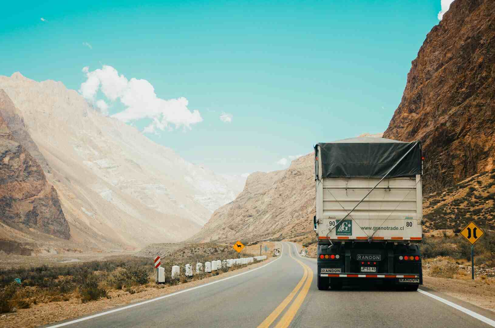 Tariffe europee del trasporto merci su strada: stabili nel terzo trimestre quelle contrattuali ma scendono le tariffe spot