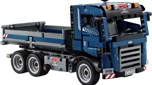 Camion LEGO con cassone ribaltabile