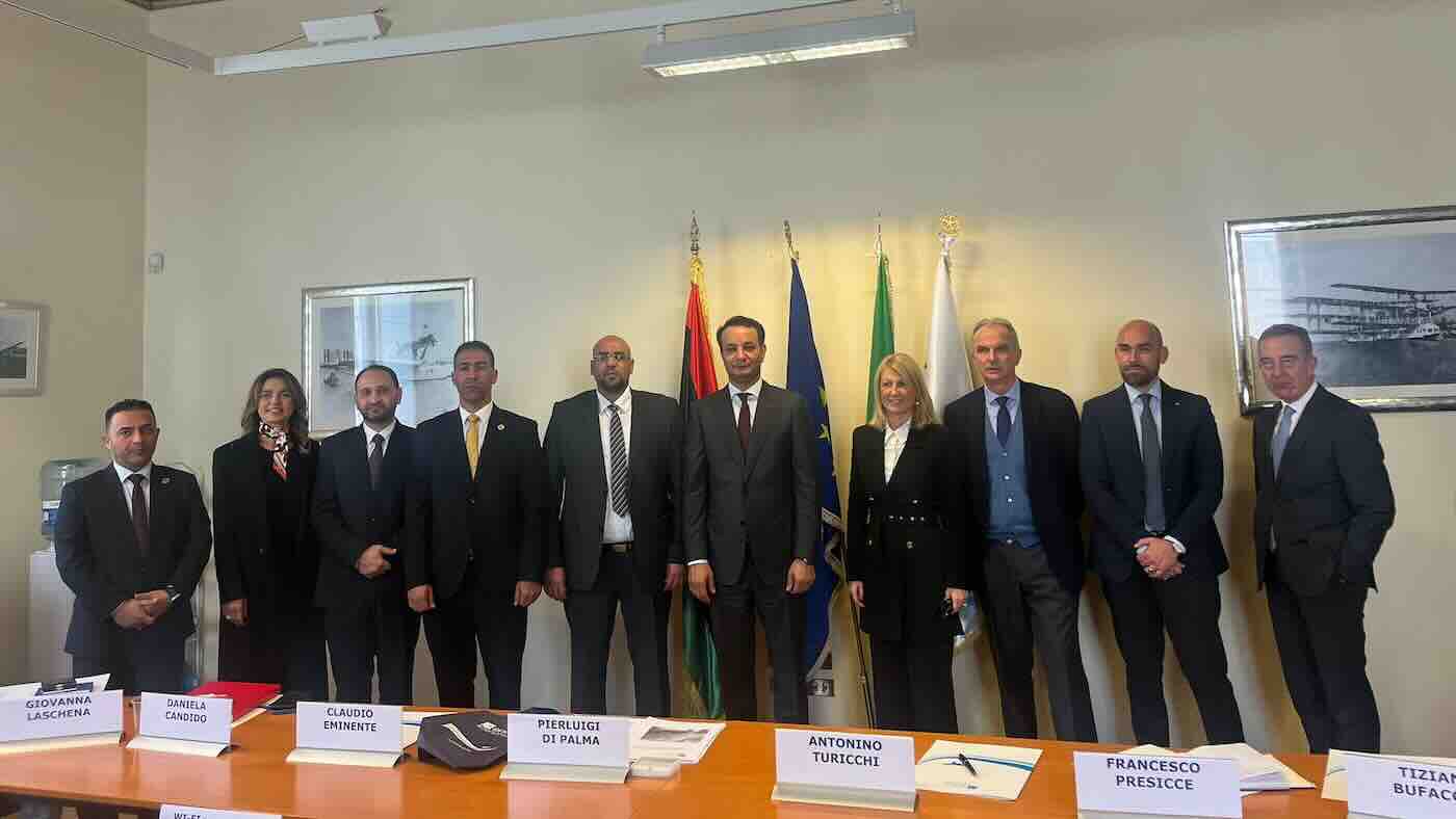 Italia Libia: incontro all’Enac per il ripristino dei collegamenti aerei