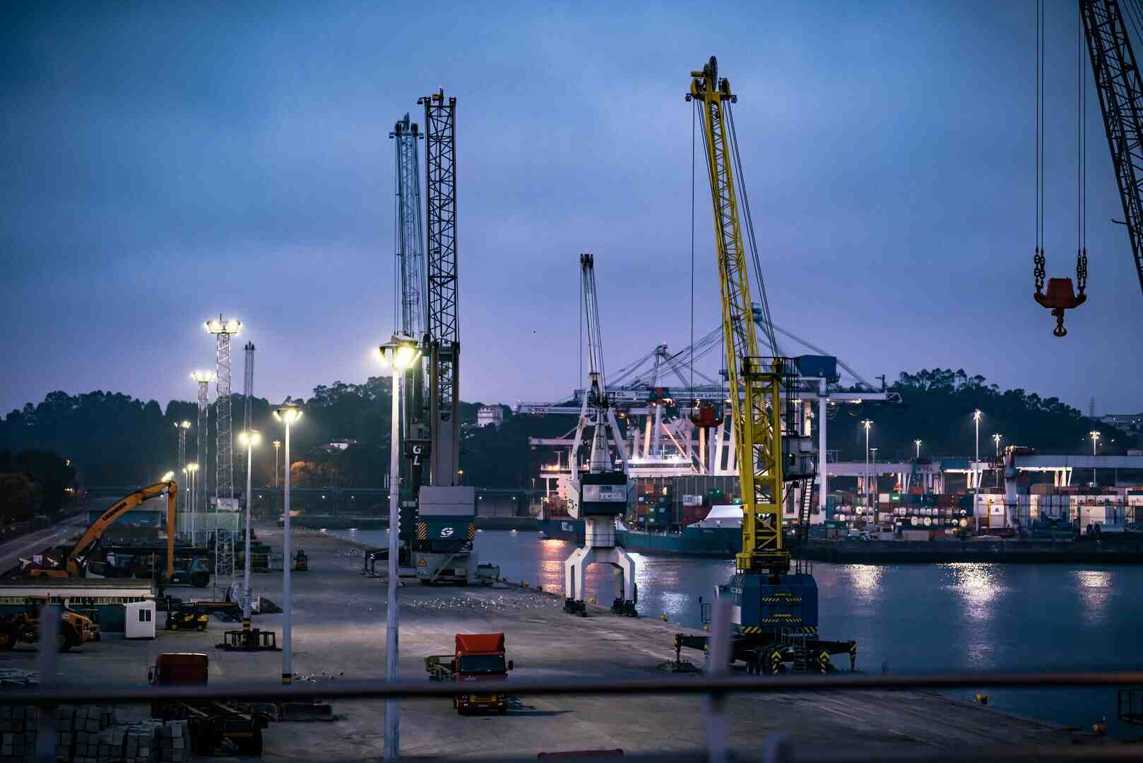 Porto di Trieste: movimentate oltre 54 milioni di tonnellate nel 2024