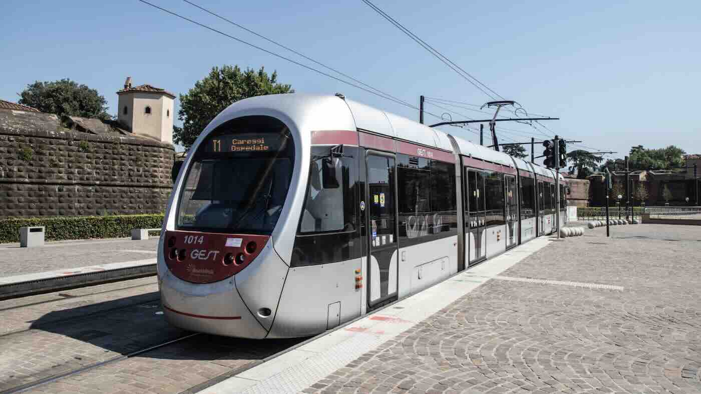 Sciopero mezzi Firenze il 23 gennaio 2025: orari garantiti di bus e tramvia